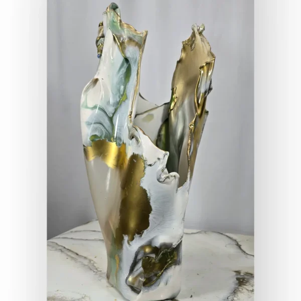 Tall Lips Flower sculpture vase