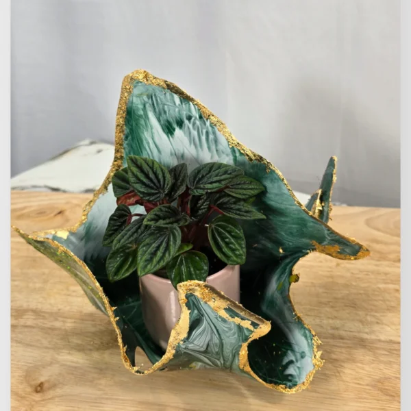 Small Irregular tea light green bowl - Image 4
