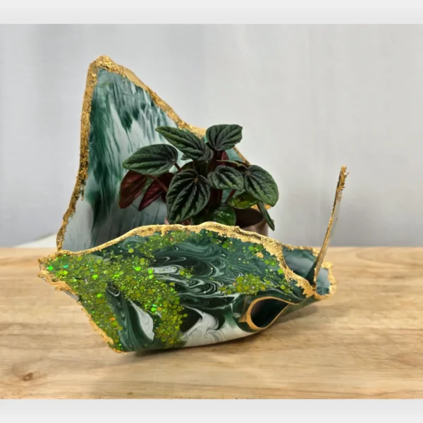 Small Irregular tea light green bowl