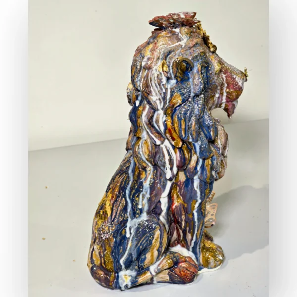 Ornamental decorated Lion with crown and butterflies - Image 5