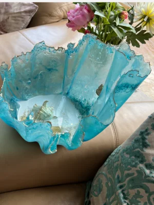42. EXTRA LARGE BLUE GOLDFISH BOWL (1)