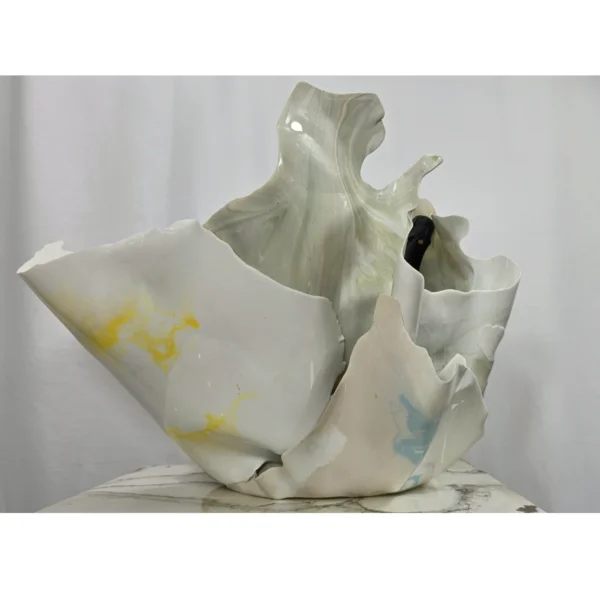 Giant Icea Bucket pastels with leafs for flowers - Image 5