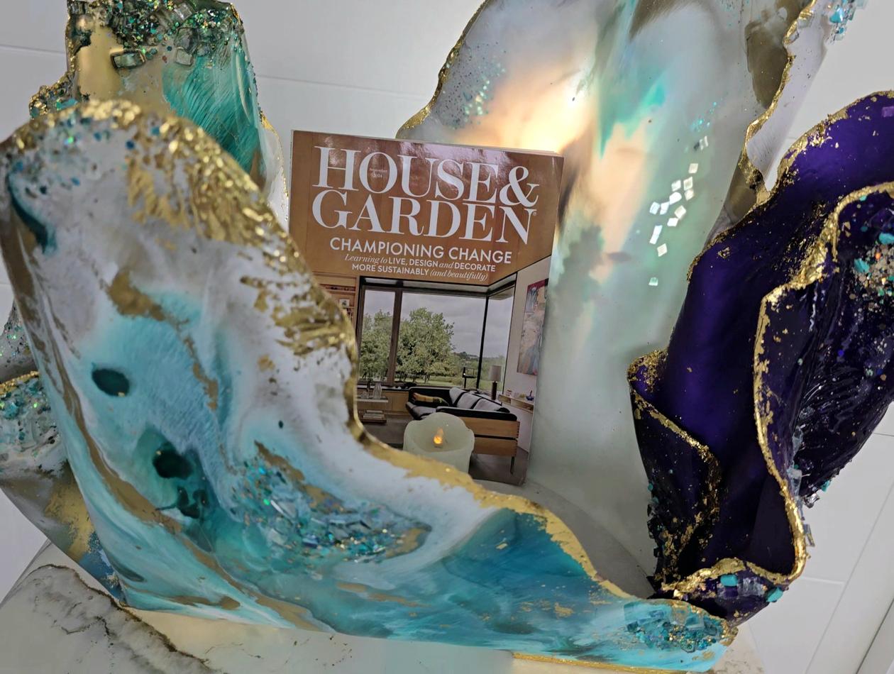 Giant Magazine Holder in teal and purple - Image 5