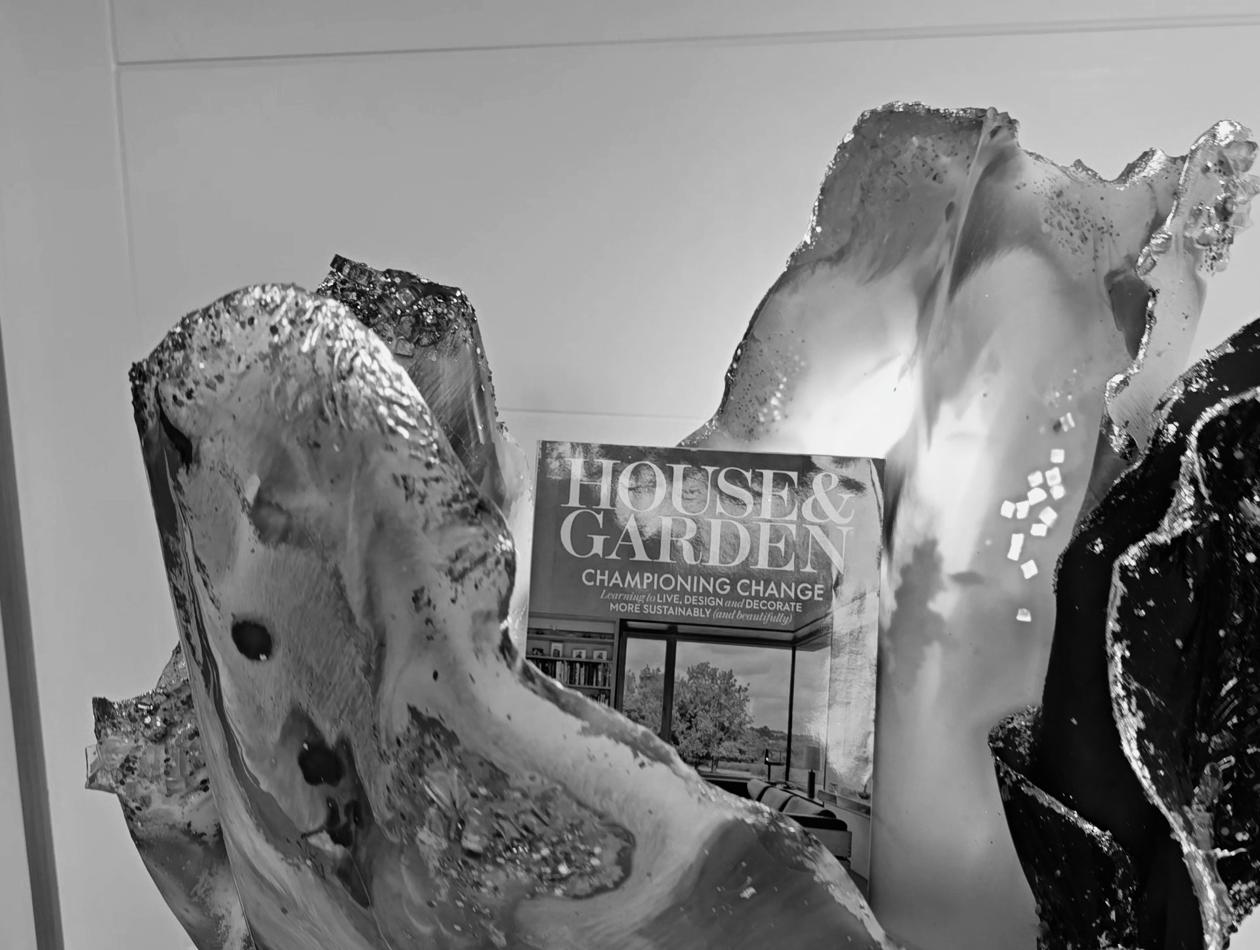 Giant Magazine Holder in teal and purple - Image 6