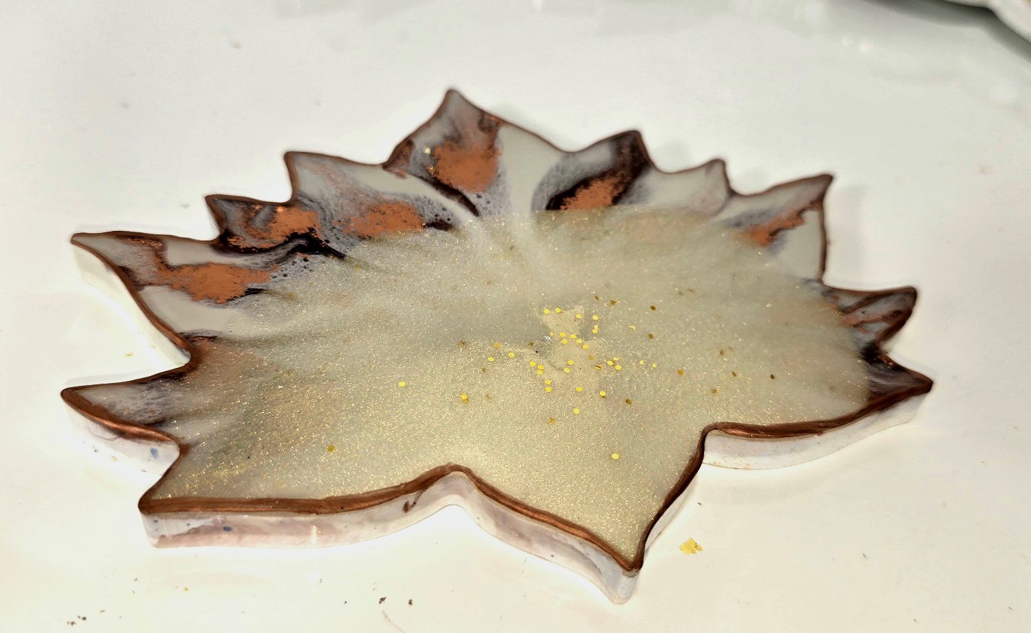 Matching coasters and over bottle glass holder - Image 4