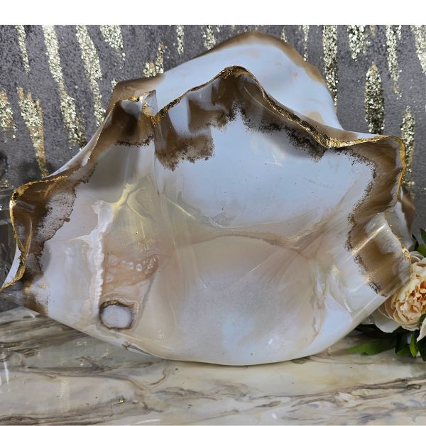 68. Large Whites gold edged clam shell (2)