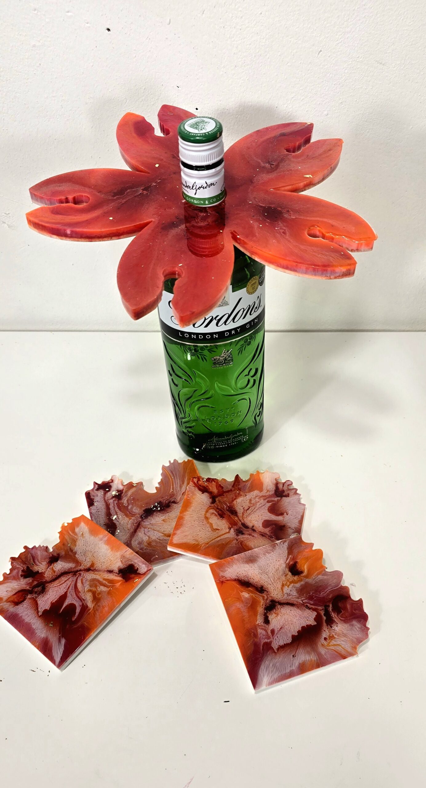 Over Bottle Red & White Bronze foiled 5 pronged Glass Holder (matching items available matches MAX0076) - Image 2