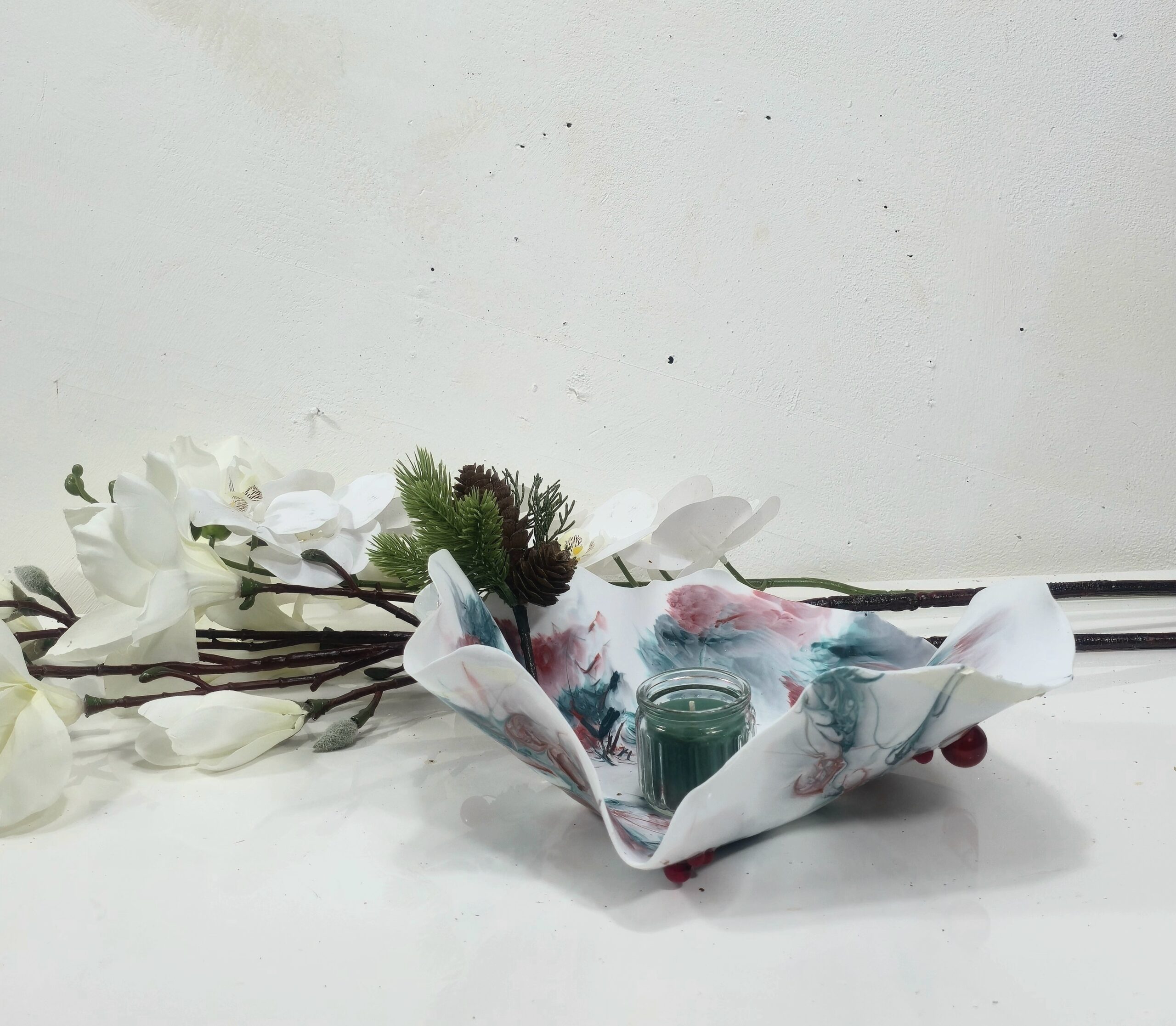 SMALL WHITE RED BERRY CHRISTMAS BOWL - Image 6