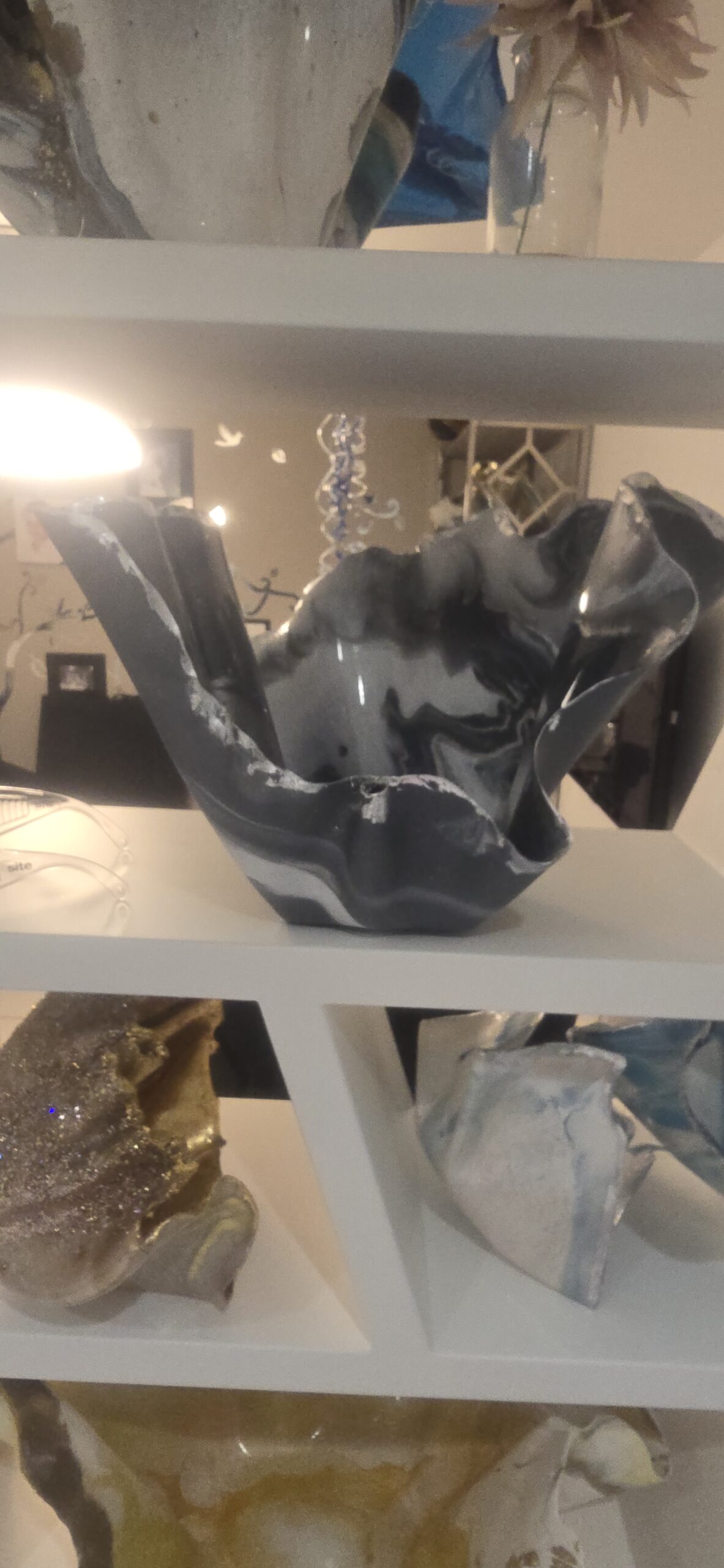 LARGE DOVE GREY AND WHITE SQUARE BASED FRUIT BOWL/PLANT HOLDER