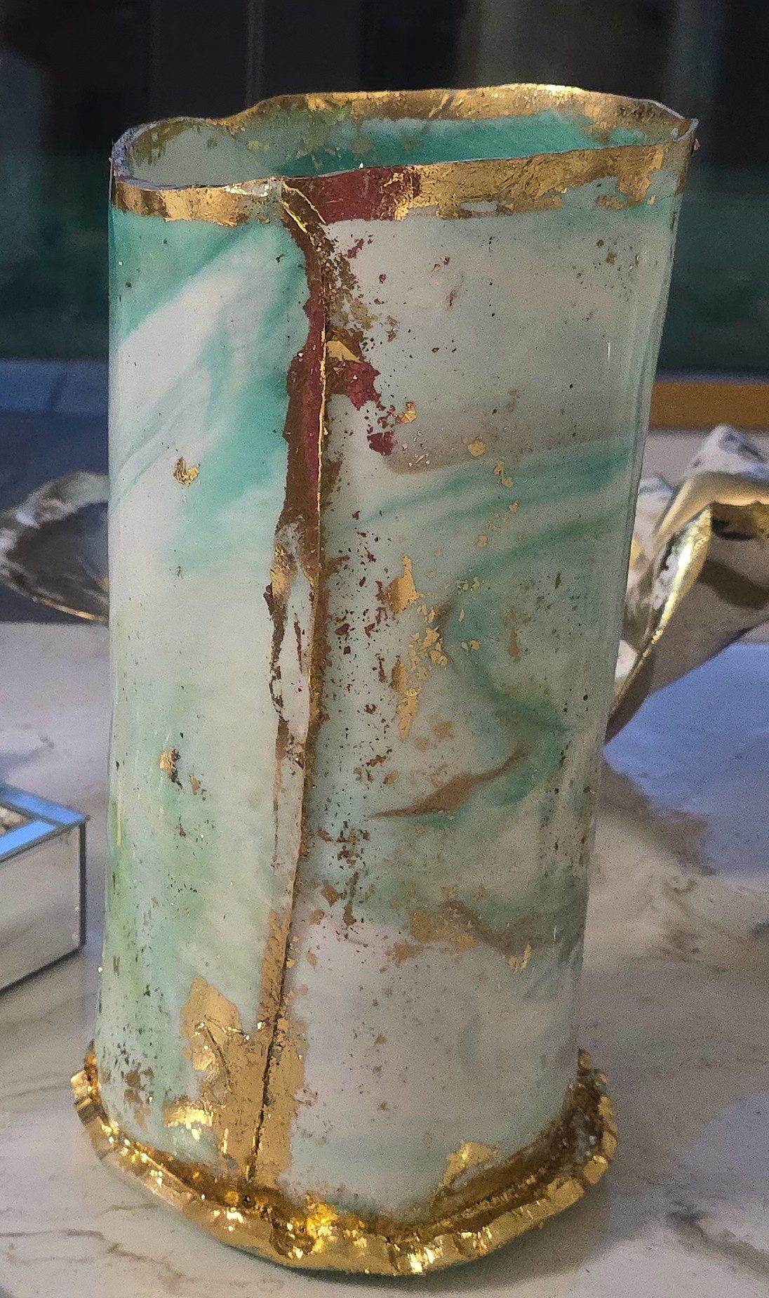 VASE BOTTLE HOLDER GREEN GOLD WHITE